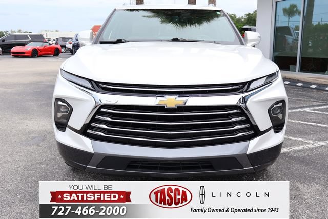 Used 2024 Chevrolet Blazer Premier w/ Enhanced Convenience Package FWD image 2