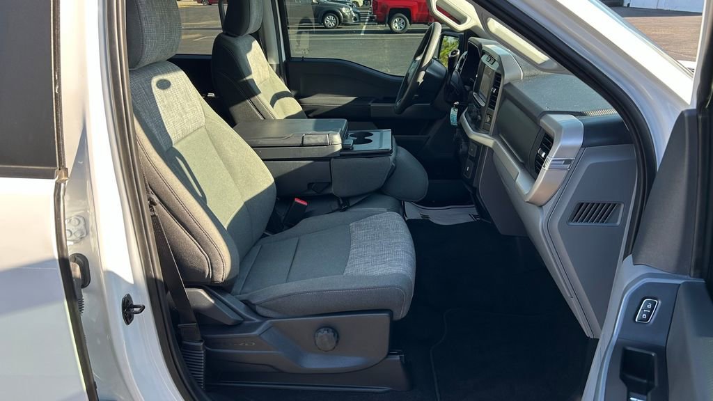 Used 2023 Ford F150 XLT w/ Trailer Tow Package image 11