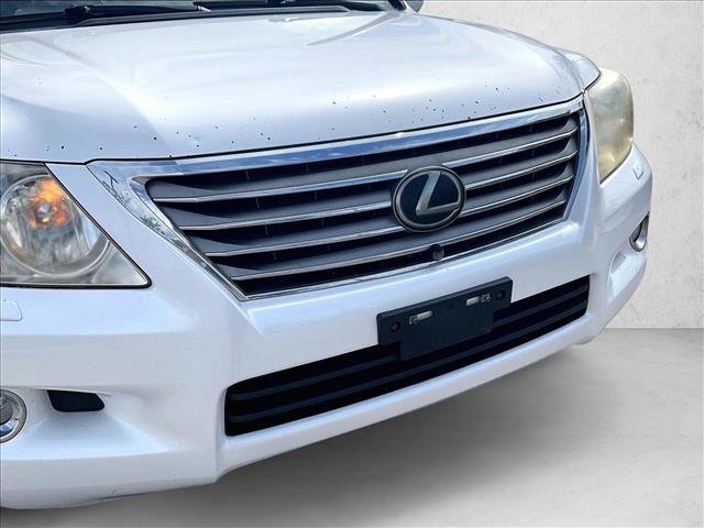 Used 2011 Lexus LX 570 4WD w/ Luxury Pkg w/Pre-crash image 27