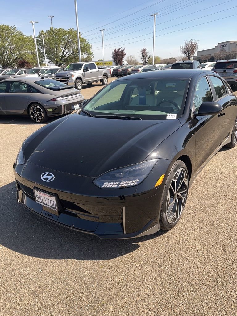 Used 2023 Hyundai Ioniq 6 SEL image 1