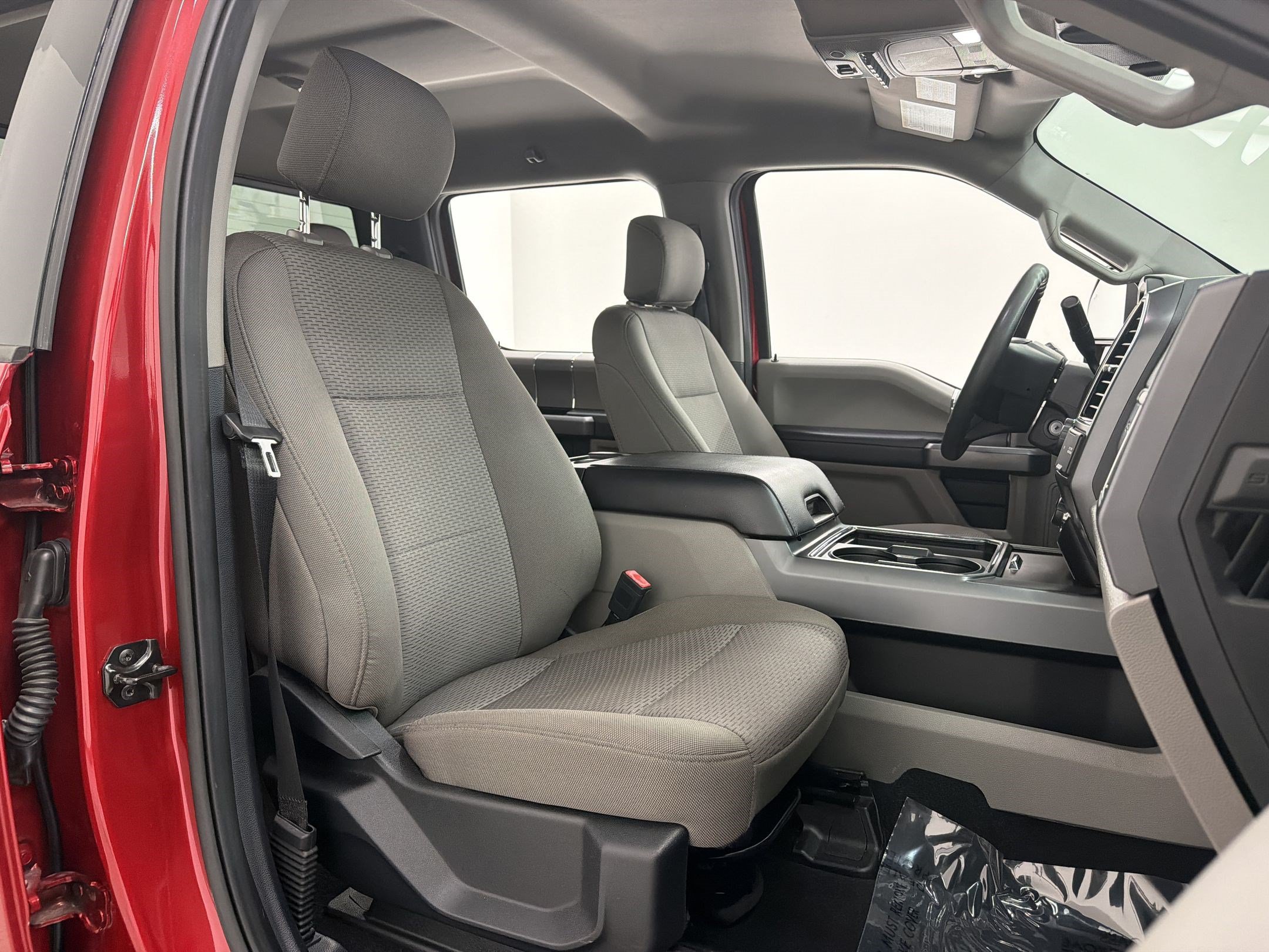 Used 2020 Ford F250 XLT w/ XLT Premium Package AWD/4WD image 25