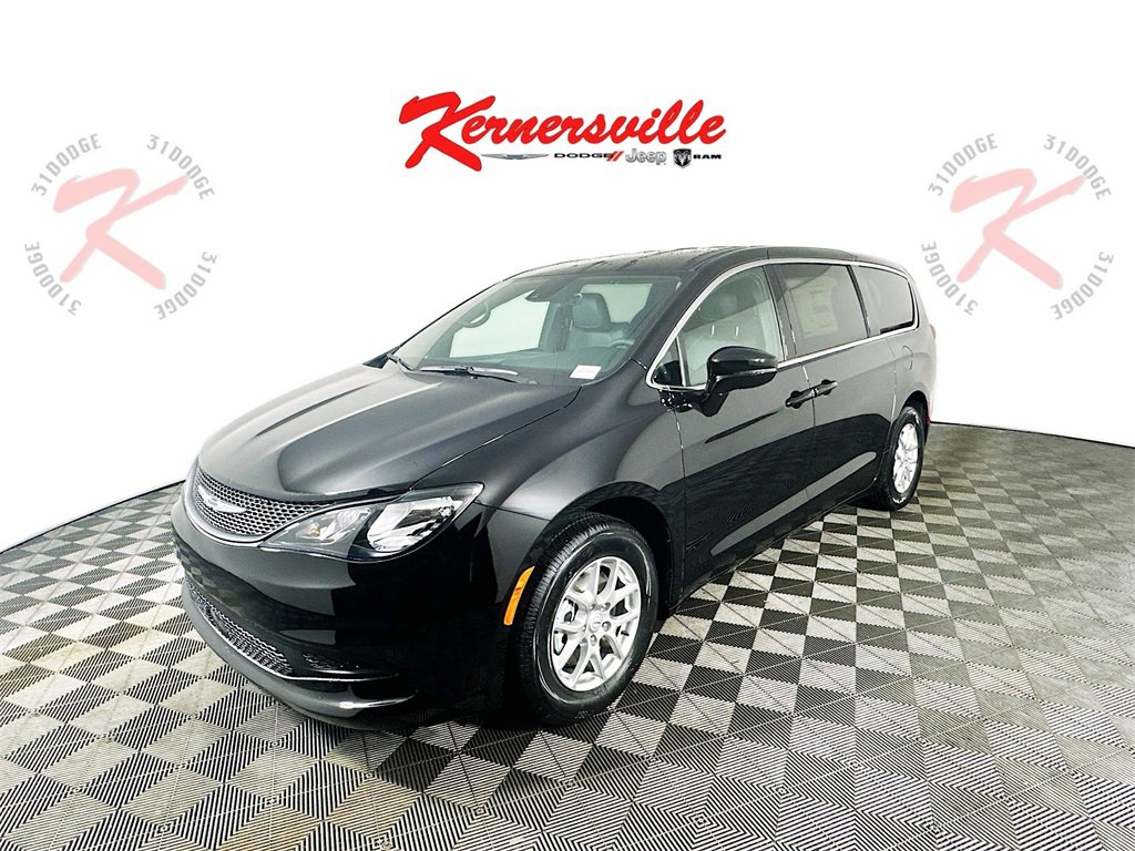 New 2026 Chrysler Voyager LX image 3