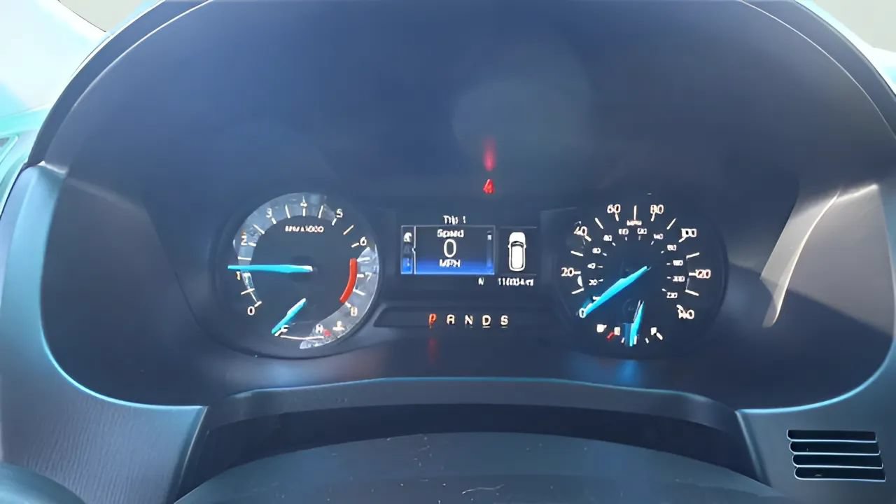 Used 2016 Ford Explorer XLT AWD/4WD image 9