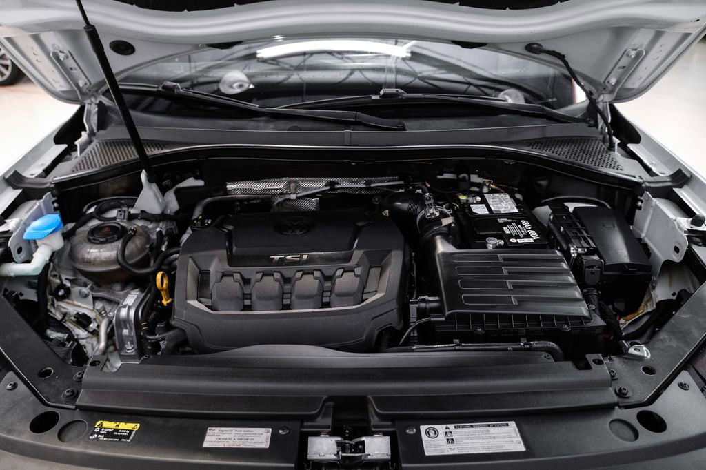 Used 2018 Volkswagen Tiguan S image 44