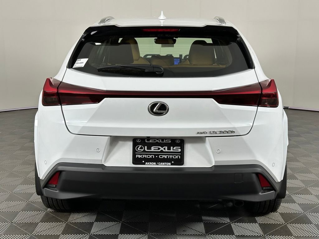 New 2026 Lexus UX 300h AWD image 8
