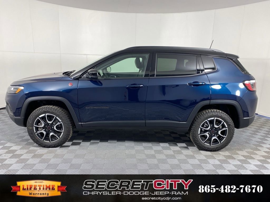 New 2026 Jeep Compass Trailhawk w/ Sun, Sound & Navigation Group image 4