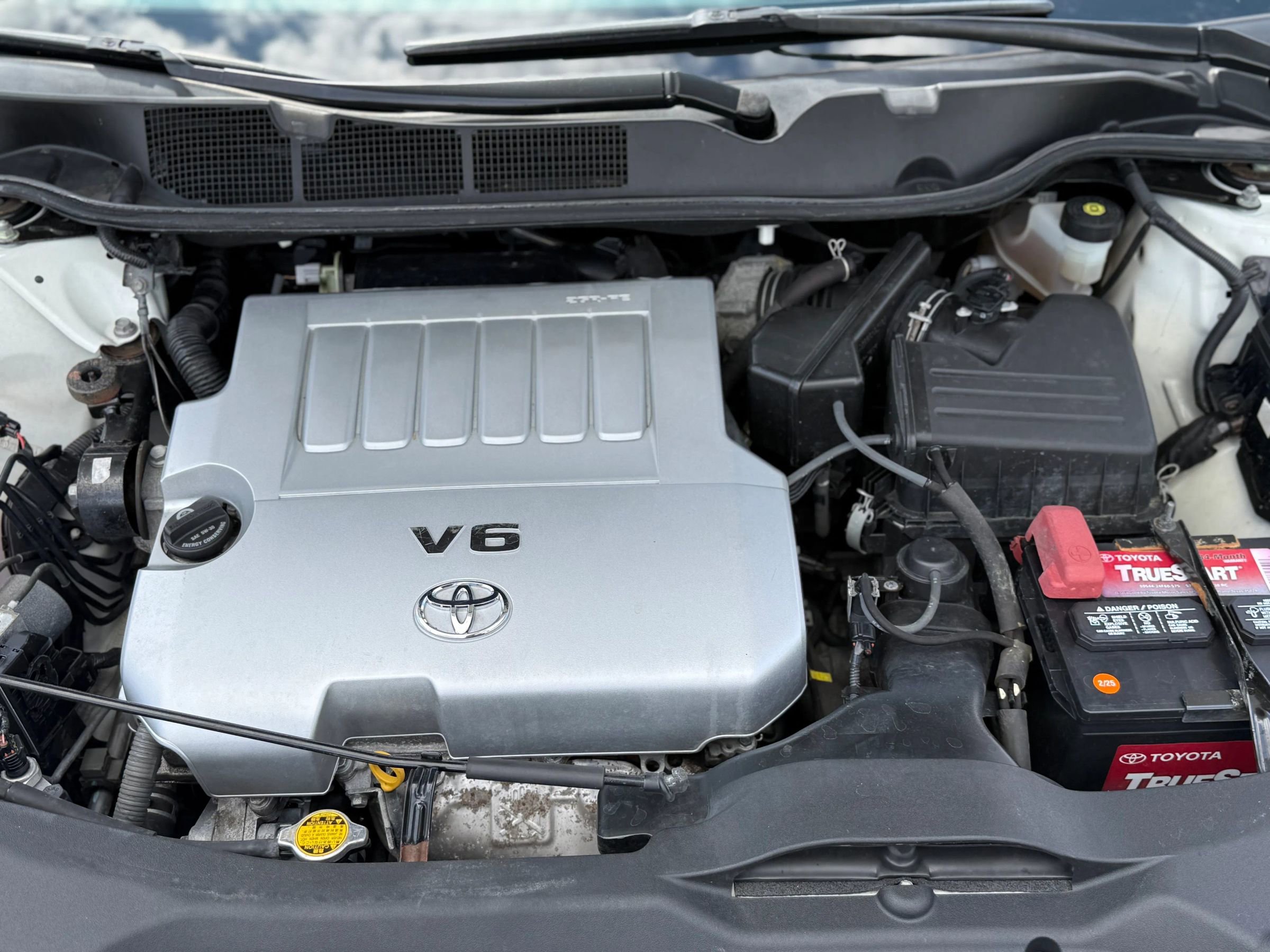 Used 2011 Toyota Venza AWD w/ Comfort Pkg image 19