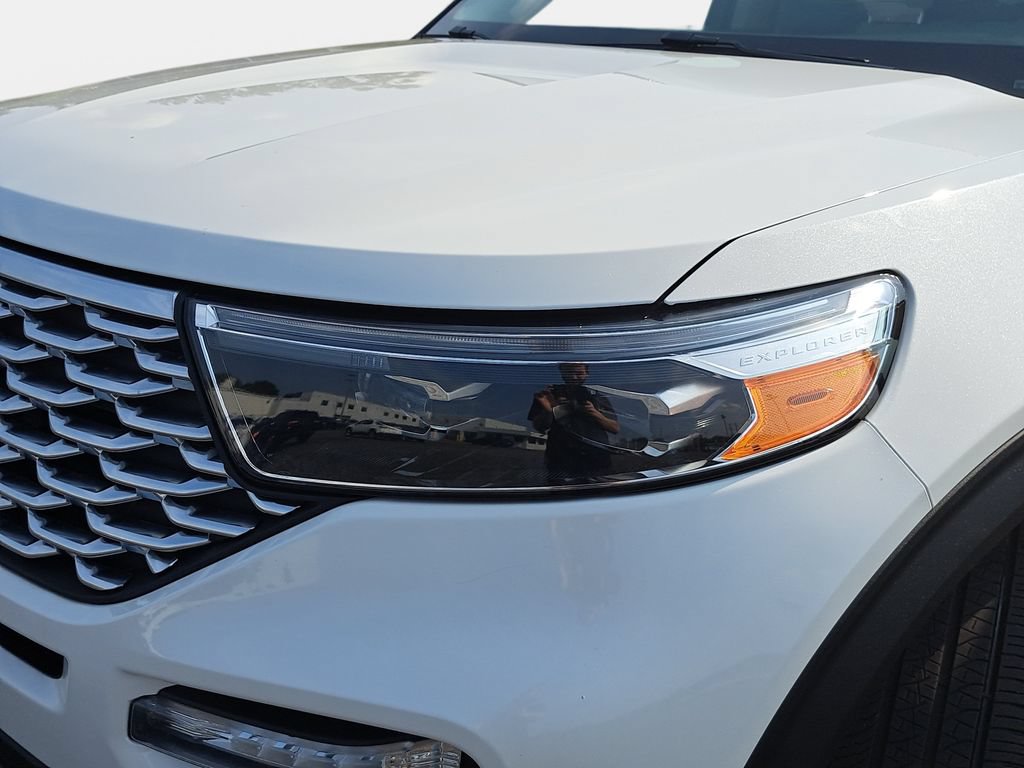 Used 2020 Ford Explorer Platinum w/ Premium Technology Package AWD/4WD image 32