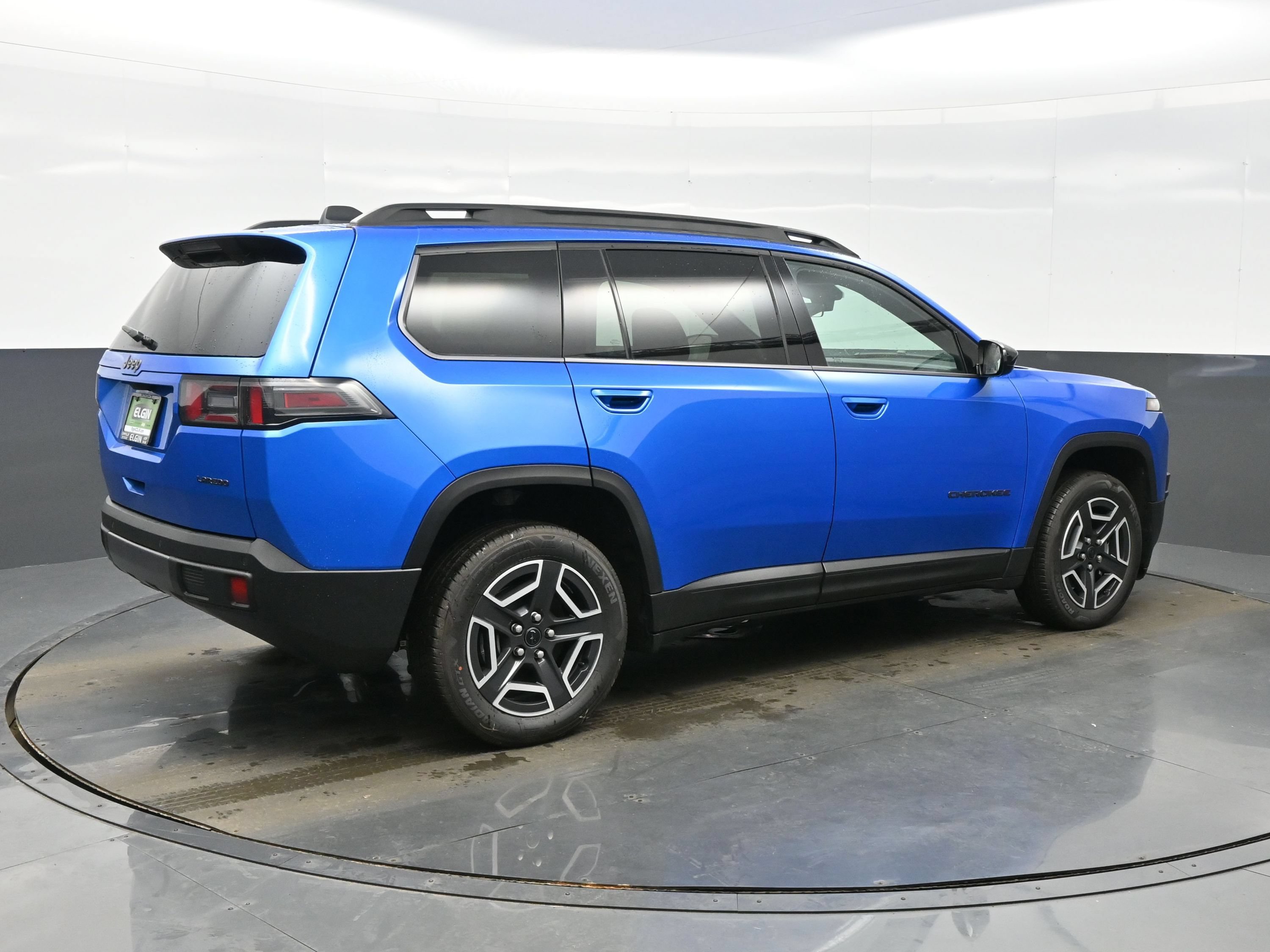 New 2026 Jeep Cherokee Laredo AWD/4WD image 8