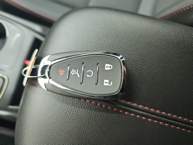 Used 2023 Chevrolet Equinox RS w/ LPO, Floor Liner Package image 27