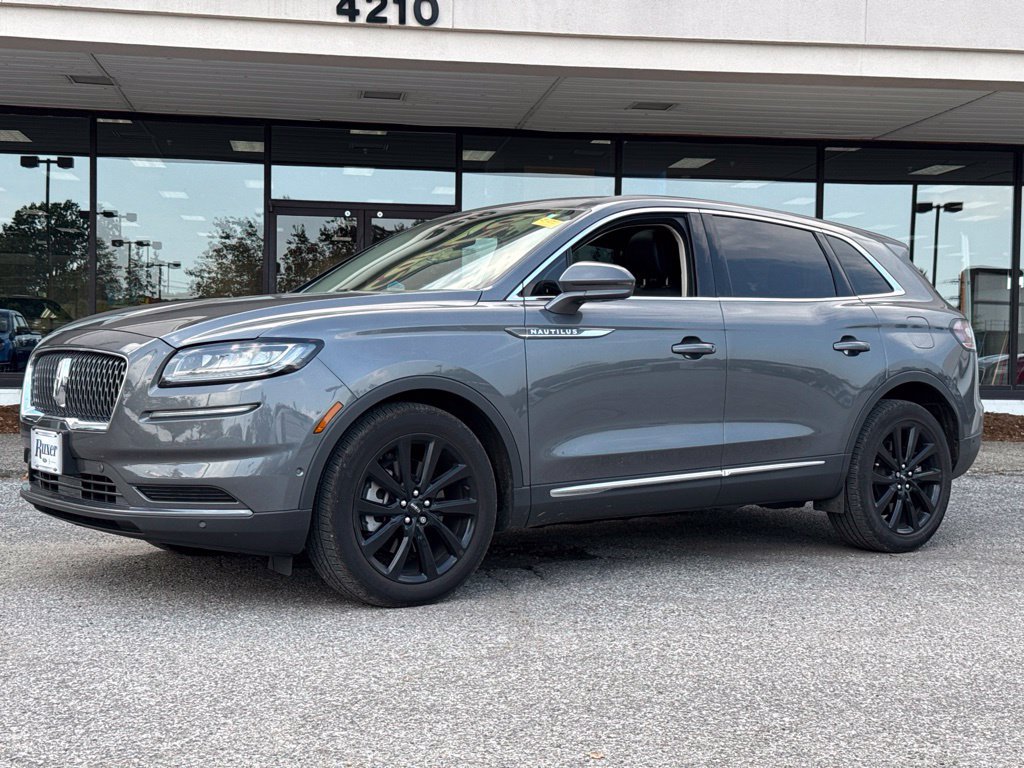 Used 2023 Lincoln Nautilus Reserve w/ Equipment Group 201A AWD/4WD image 4