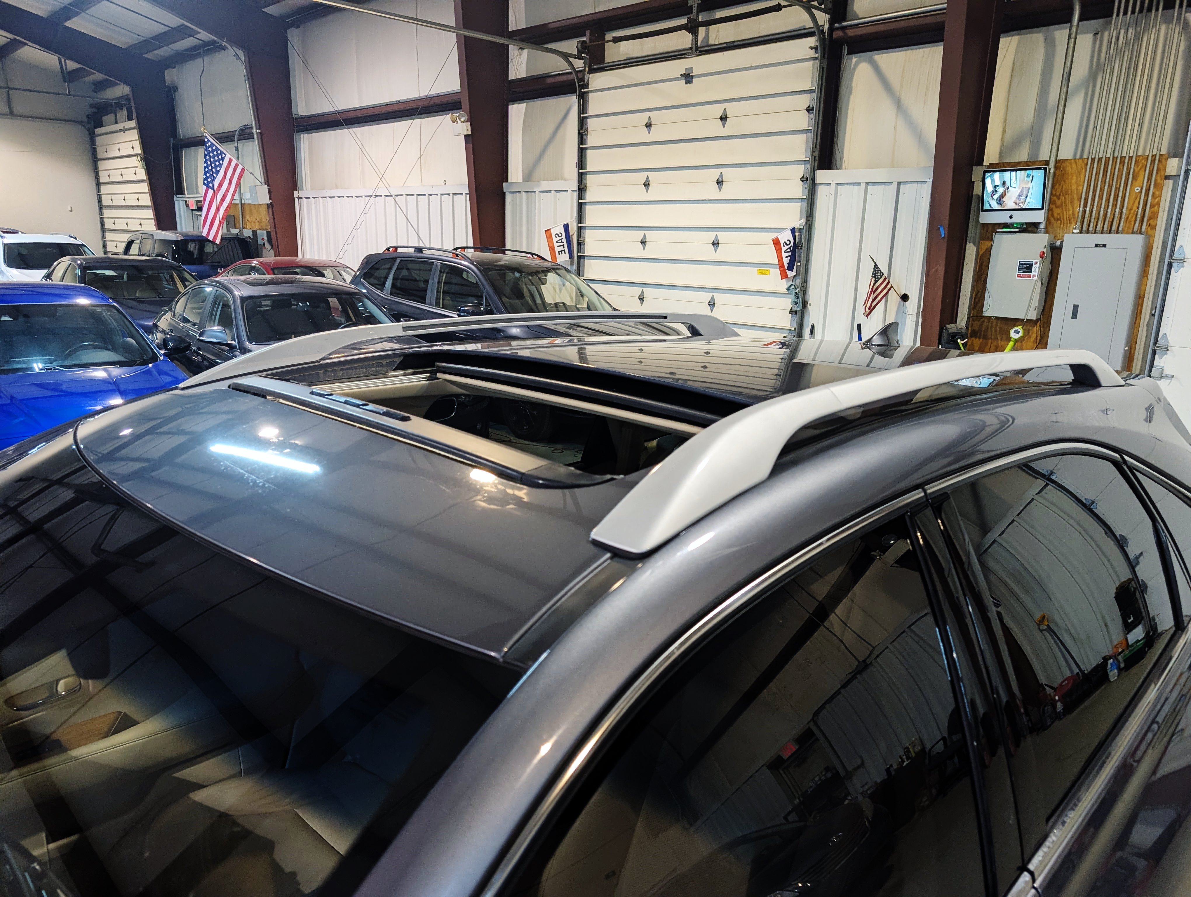 Used 2015 Lexus RX 450h AWD image 2