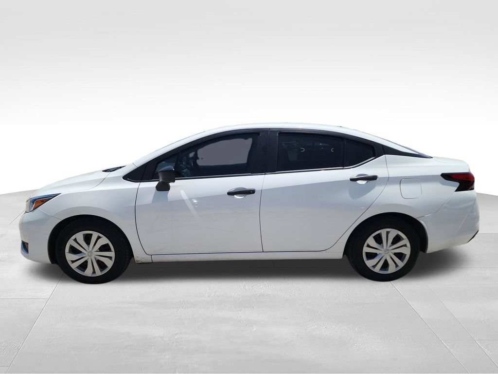 Used 2023 Nissan Versa S FWD image 5