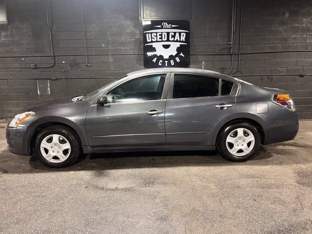 Used 2011 Nissan Altima 2.5 S FWD image 3