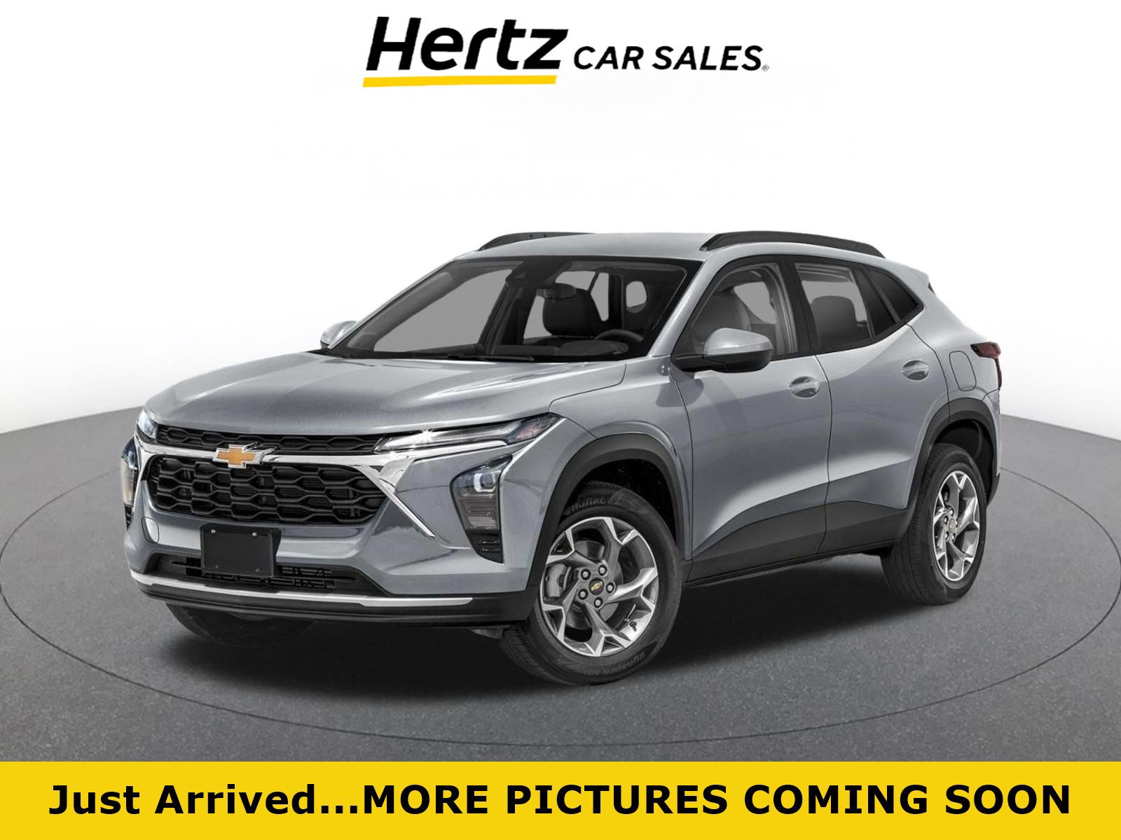 Used 2025 Chevrolet Trax LT FWD image 1
