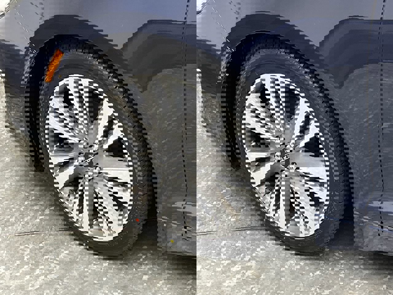 Used 2017 Lincoln MKZ Select w/ Climate Package image 30