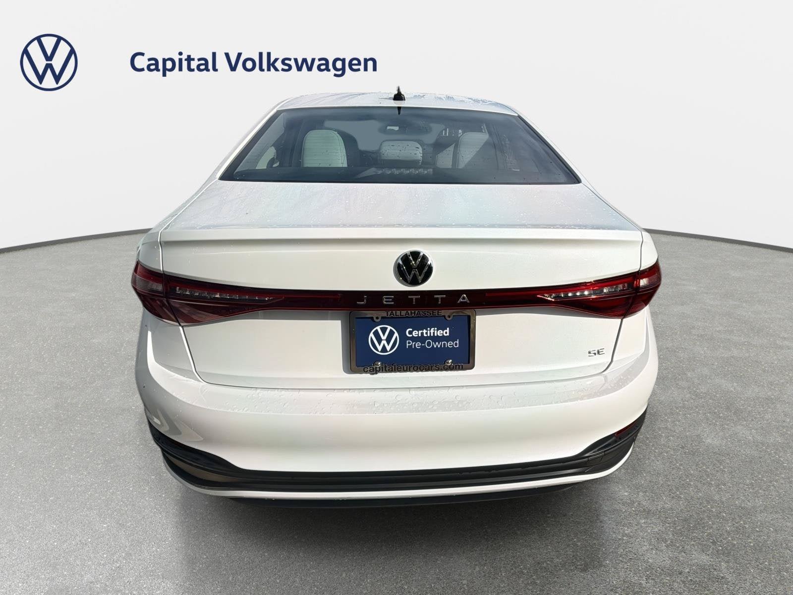 Used 2026 Volkswagen Jetta SE FWD image 6