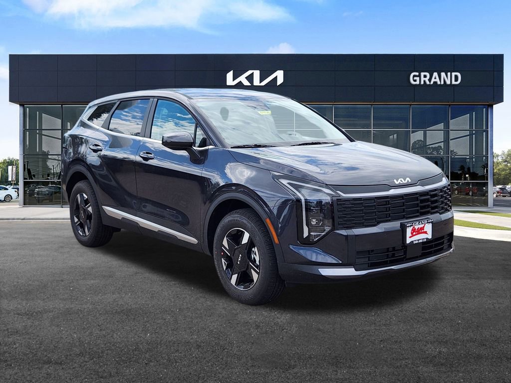 New 2026 Kia Sportage LX image 2