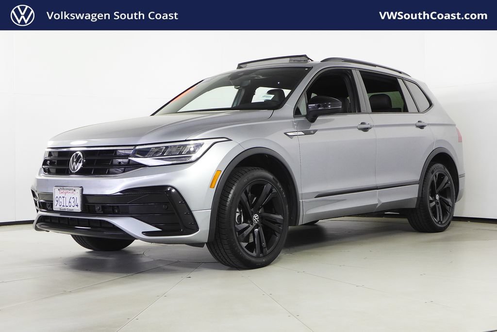Certified 2023 Volkswagen Tiguan SE R-Line FWD image 1