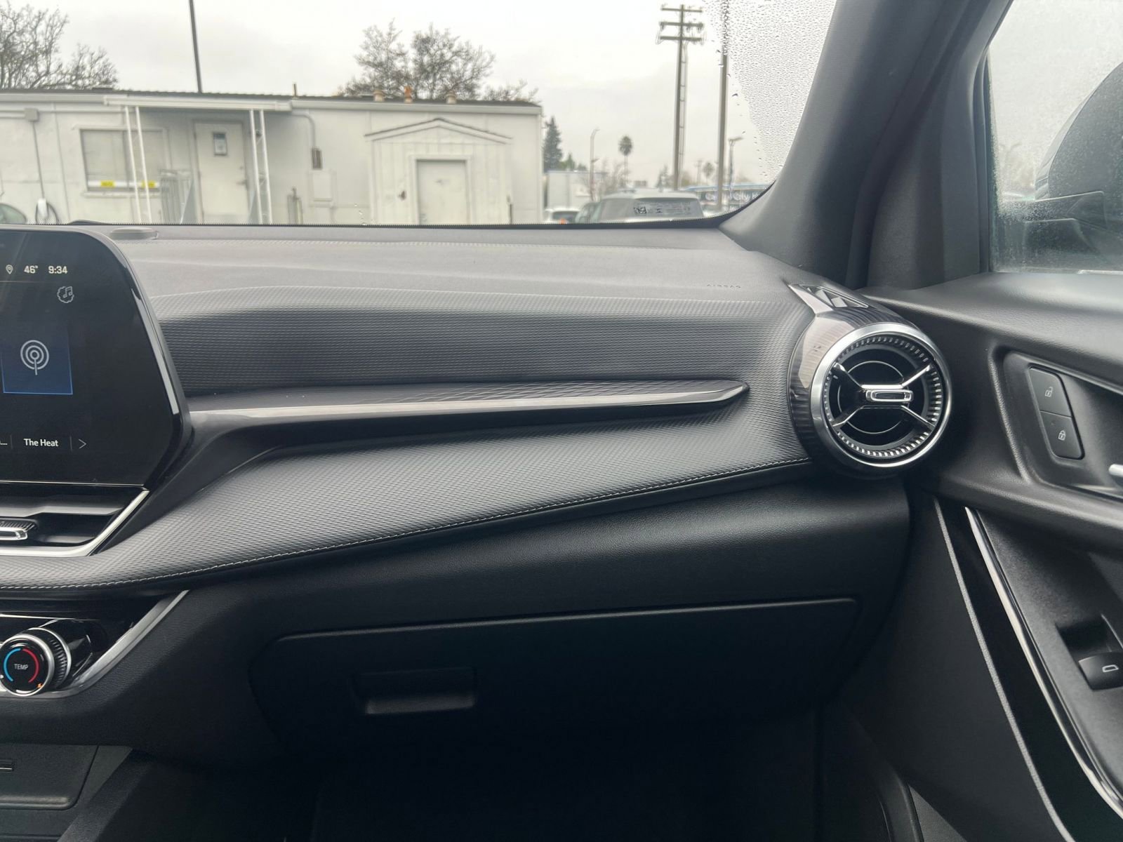 Used 2025 Chevrolet Equinox LT AWD/4WD image 35