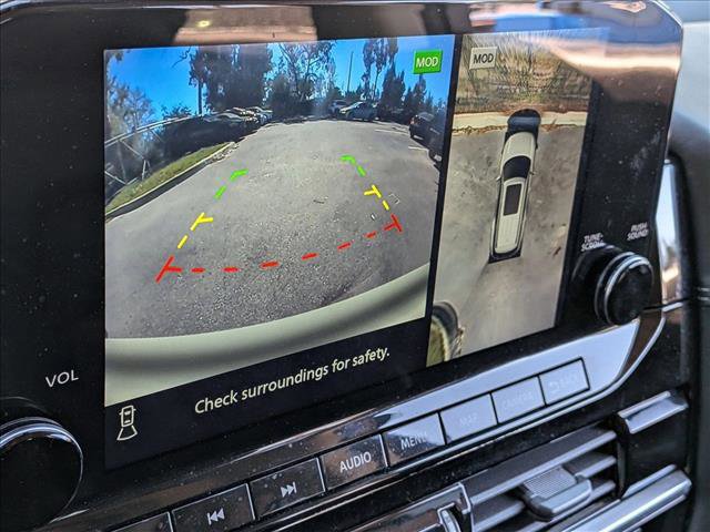 Used 2022 Nissan Pathfinder Platinum w/ Cargo Package image 13