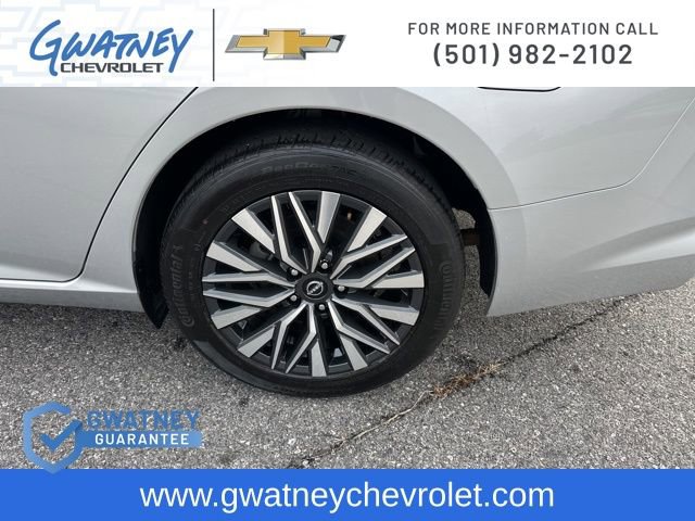 Used 2024 Nissan Altima 2.5 SV image 10