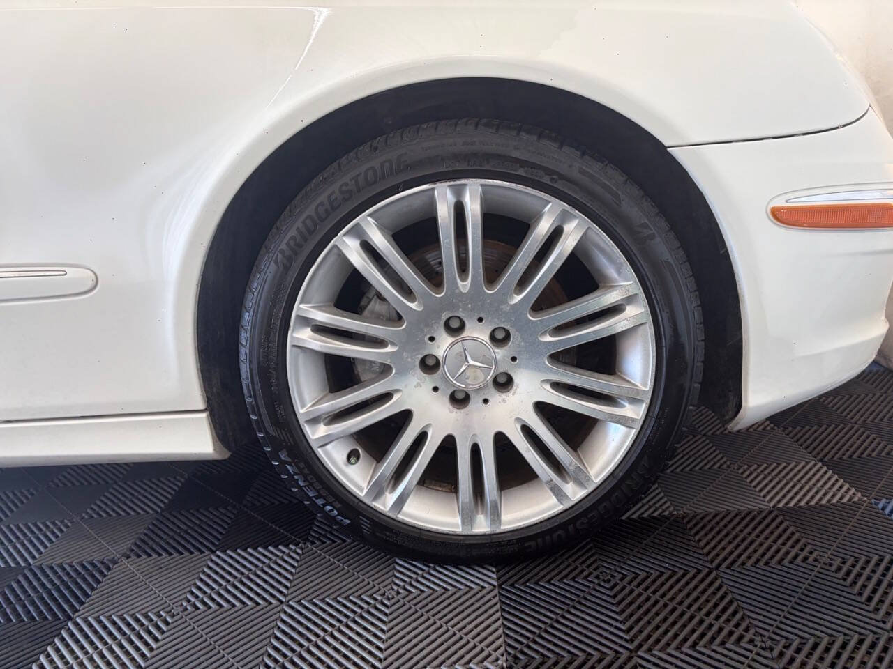 Used 2007 Mercedes-Benz E 350 Sedan image 26