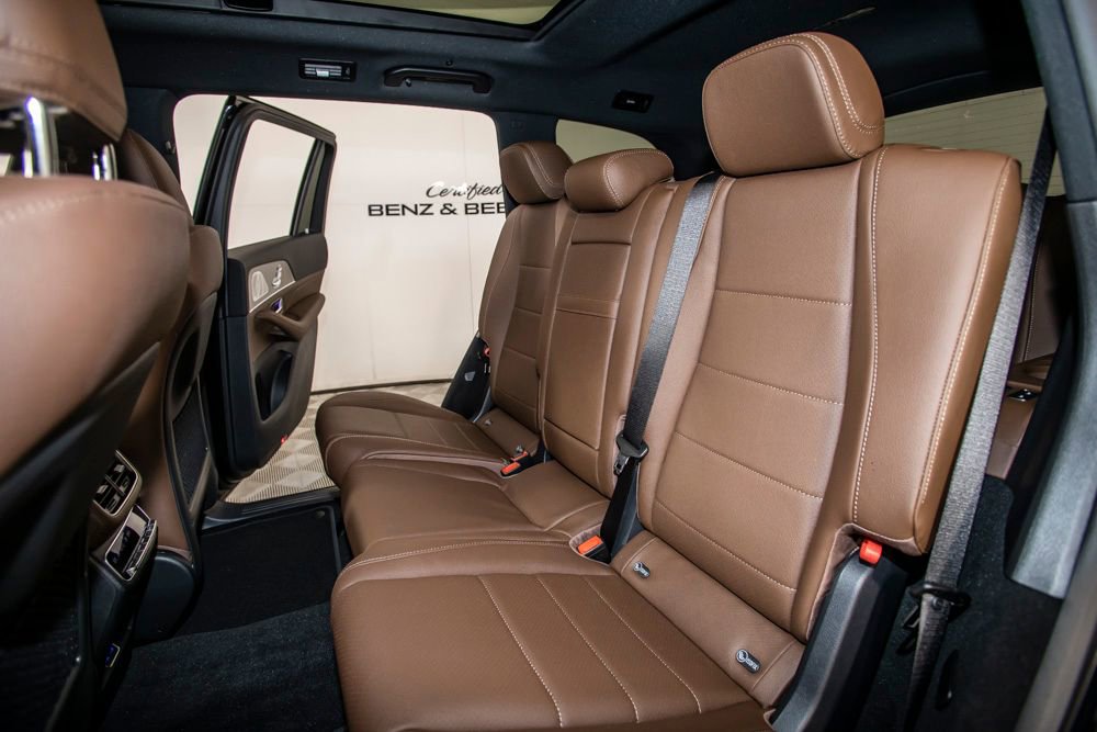 Used 2025 Mercedes-Benz GLS 450 4MATIC image 46