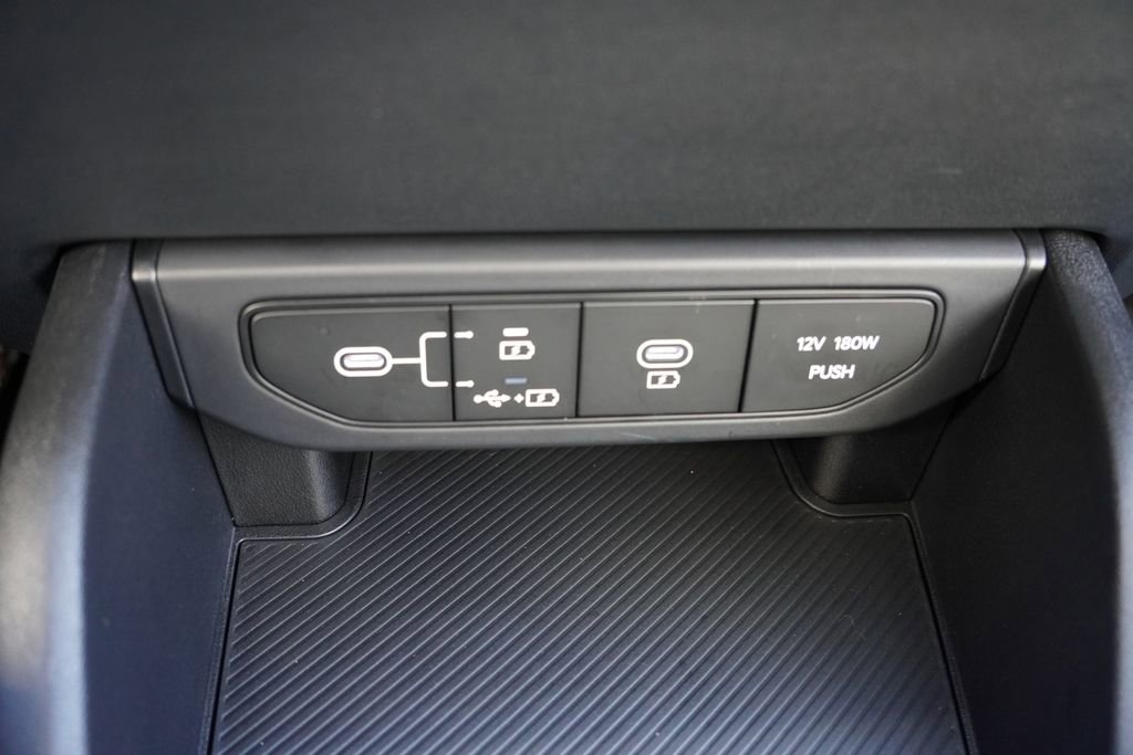 Used 2025 Kia K4 LXS image 24