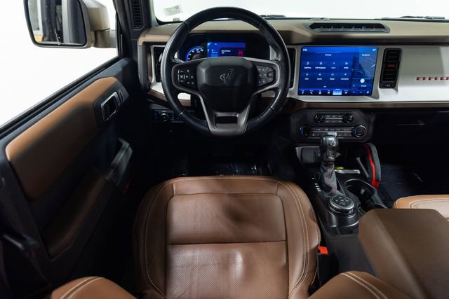 Used 2023 Ford Bronco Heritage Edition AWD/4WD image 3