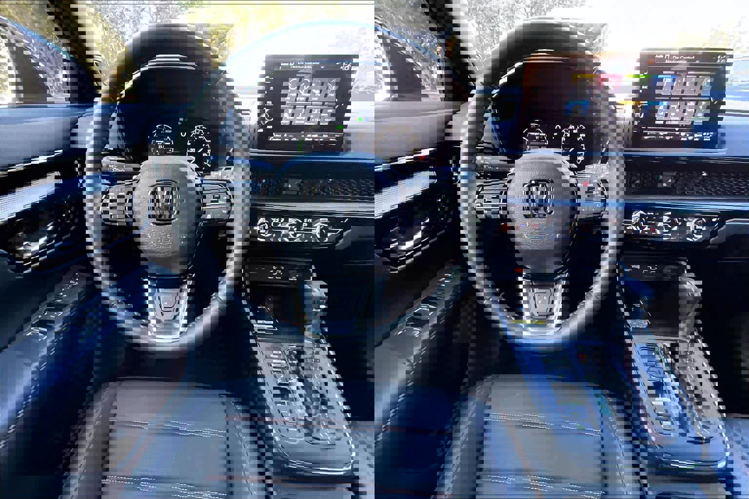 Used 2025 Honda CR-V Sport Touring image 6