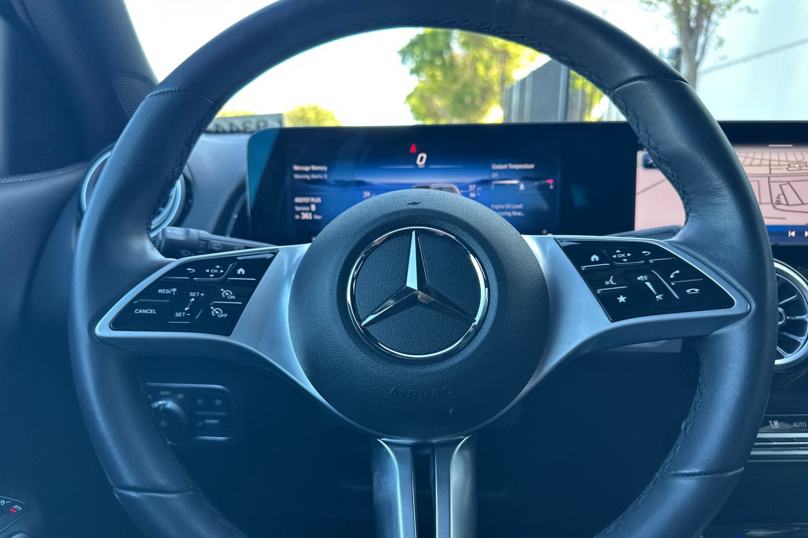 Certified 2025 Mercedes-Benz GLB 250 4MATIC image 24