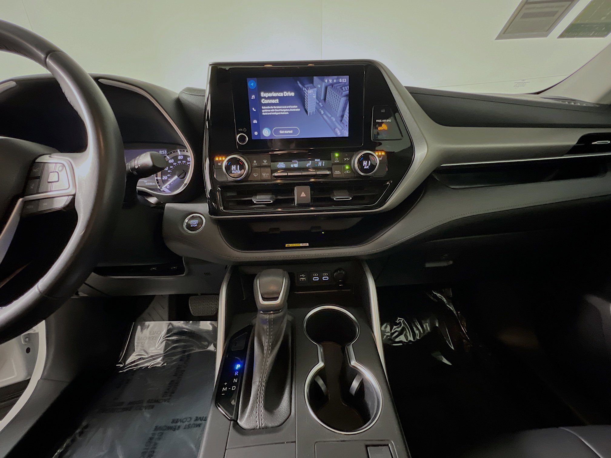 Used 2023 Toyota Highlander XLE image 25