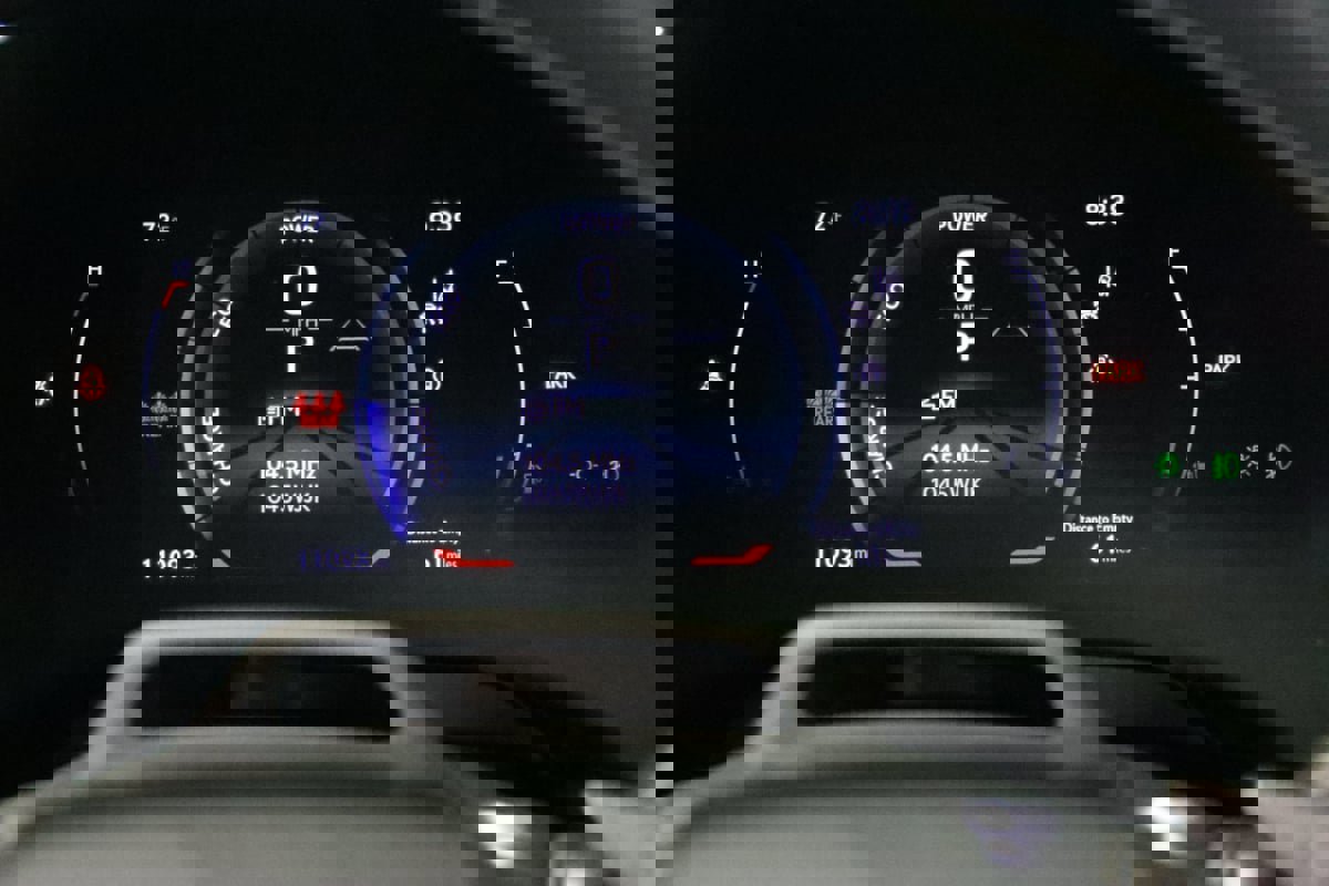 Used 2023 Lexus RX 500h F Sport image 40