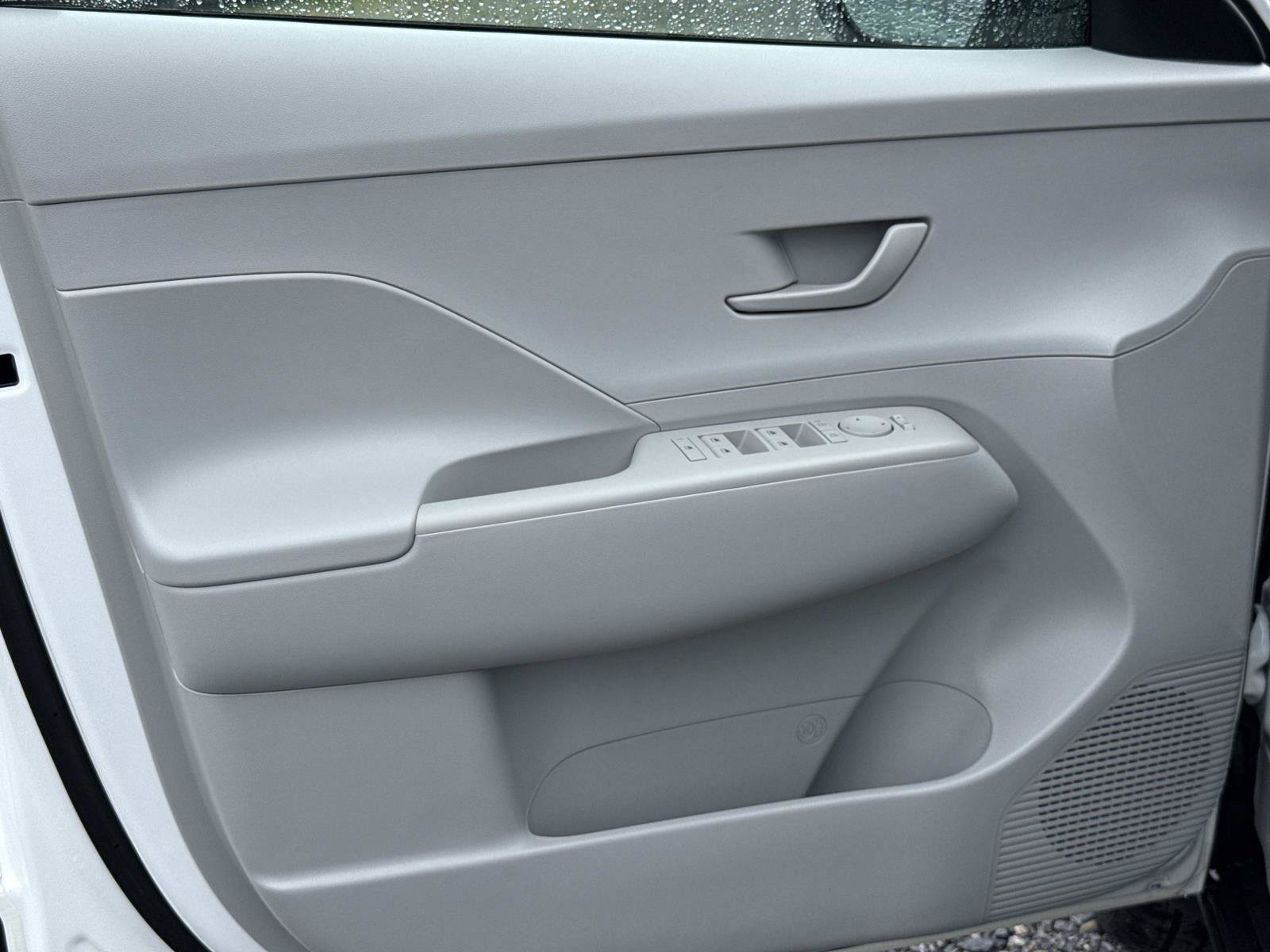 New 2026 Hyundai Kona SEL Sport AWD/4WD image 8