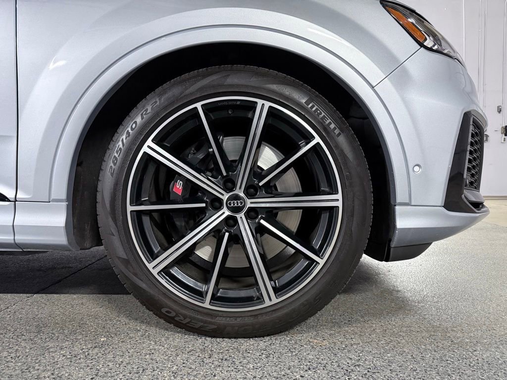 Used 2021 Audi SQ7 Premium Plus w/ Executive Package AWD/4WD image 5