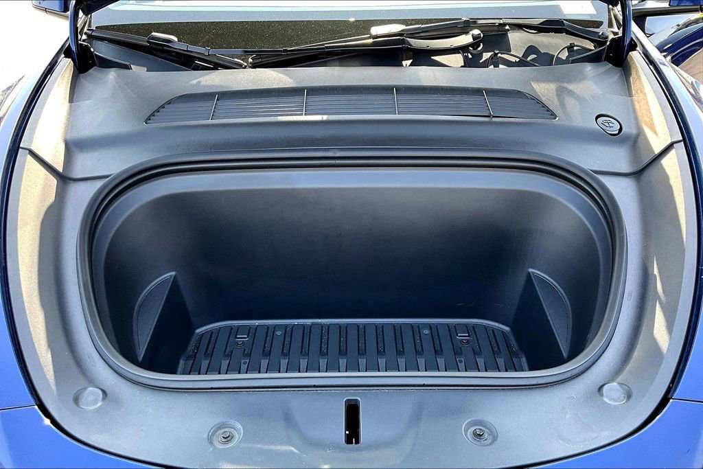 Used 2023 Tesla Model Y Long Range image 28