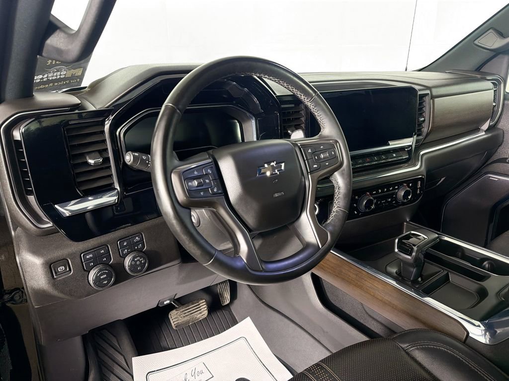 Used 2024 Chevrolet Silverado 1500 High Country w/ Midnight Edition image 9
