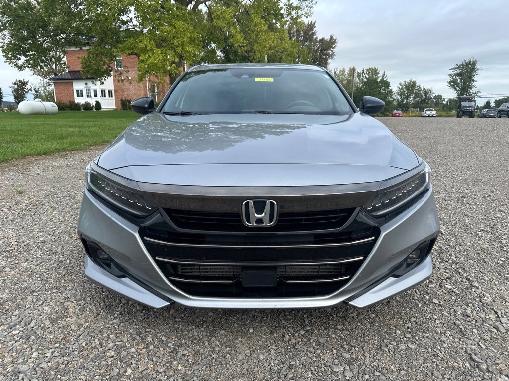 Used 2021 Honda Accord Sport image 2