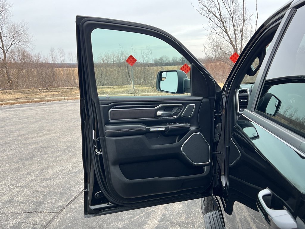 Used 2023 RAM 1500 Laramie image 12