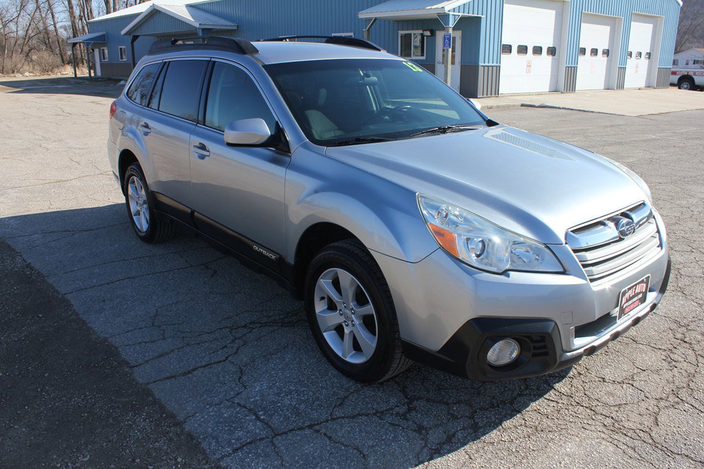 Used 2013 Subaru Outback 2.5i Premium image 4