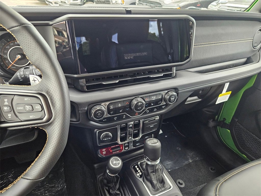 New 2025 Jeep Wrangler Unlimited Rubicon 392 image 21