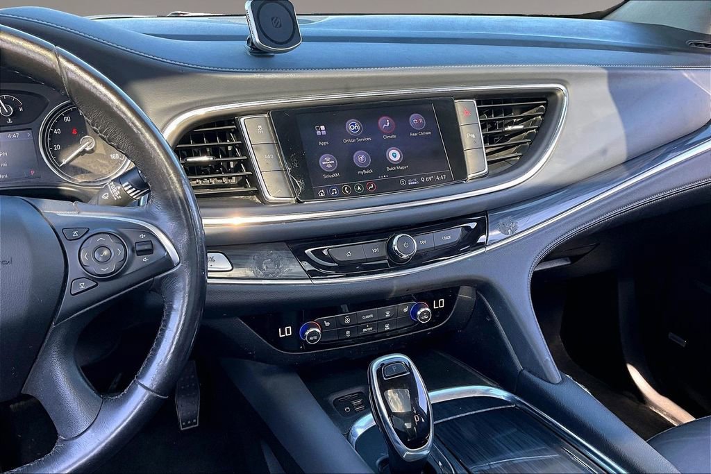 Used 2021 Buick Enclave Essence w/ Sound and Sites Package AWD/4WD image 6