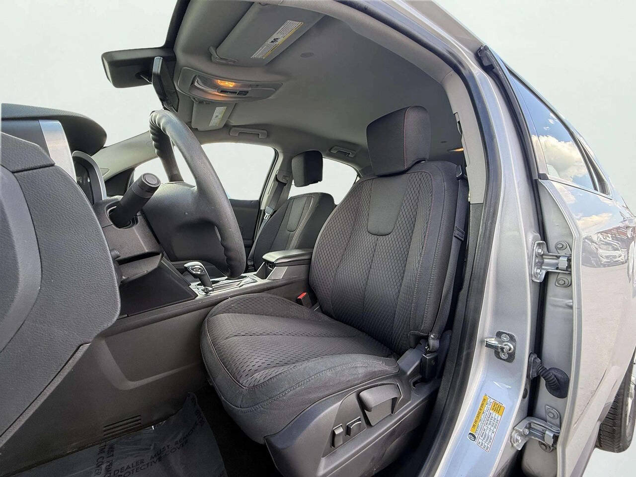 Used 2015 Chevrolet Equinox LS FWD image 19