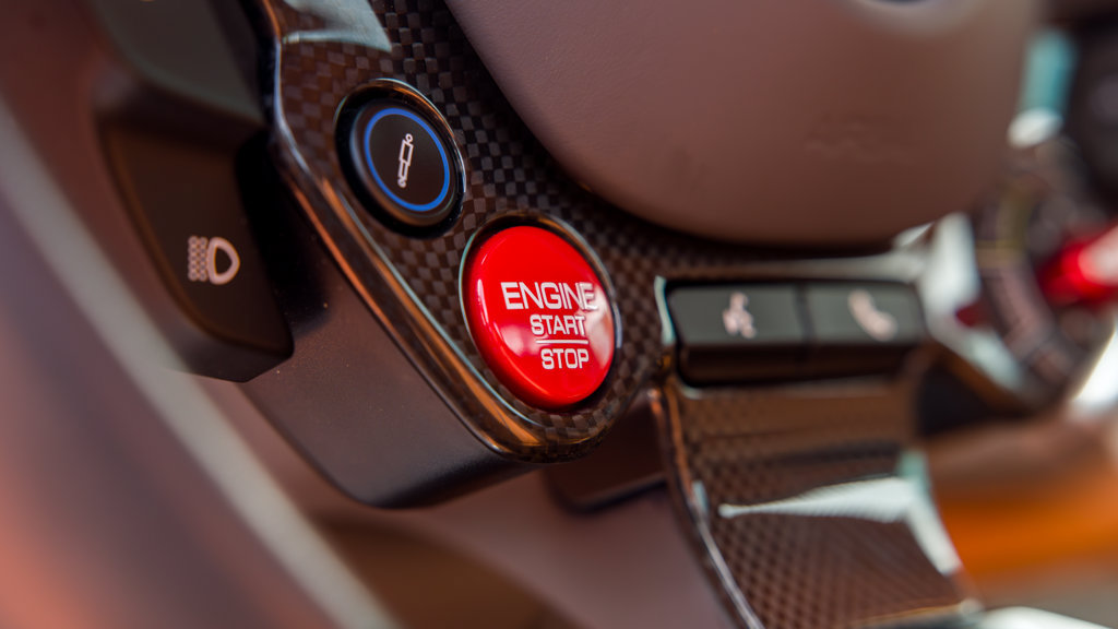 Used 2021 Ferrari 812 GTS RWD image 16