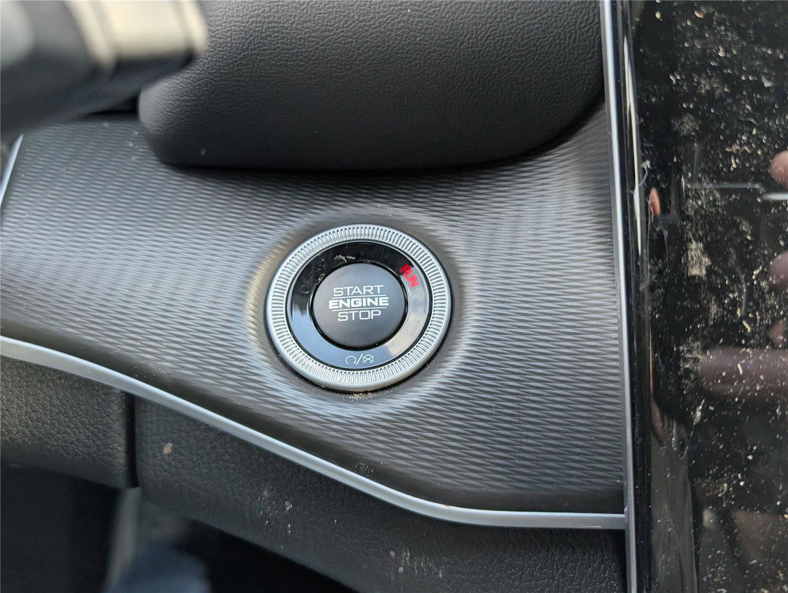 New 2026 Jeep Grand Cherokee Laredo image 19