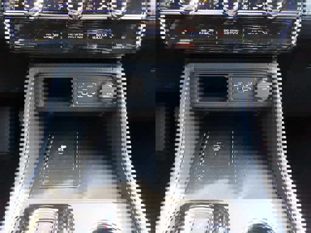 New 2025 Honda Pilot Touring image 24