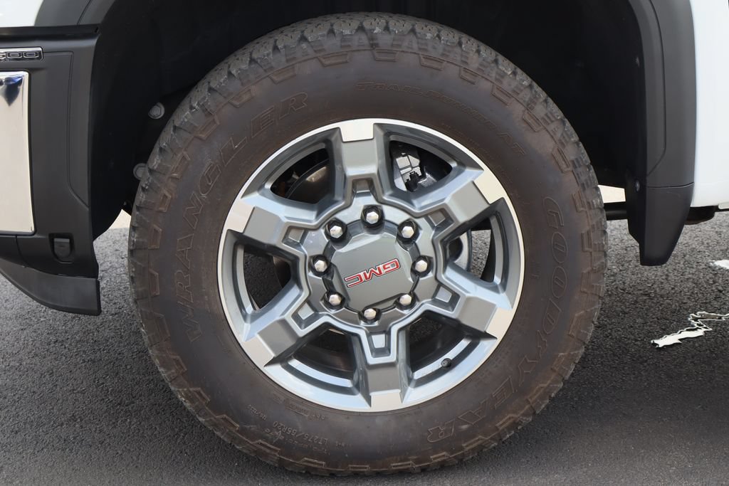 Certified 2026 GMC Sierra 2500 SLT w/ SLT Premium Package AWD/4WD image 32