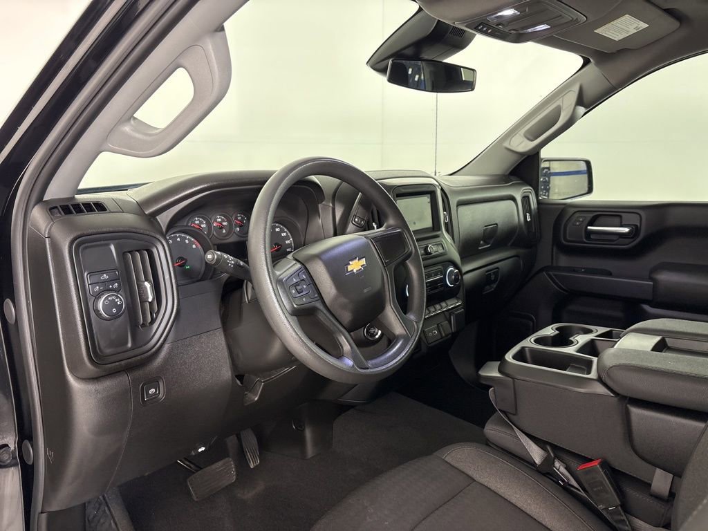Used 2024 Chevrolet Silverado 1500 Custom w/ Turbomax Blackout Package image 16
