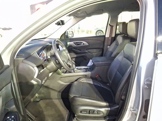 Used 2021 Chevrolet Traverse RS image 9